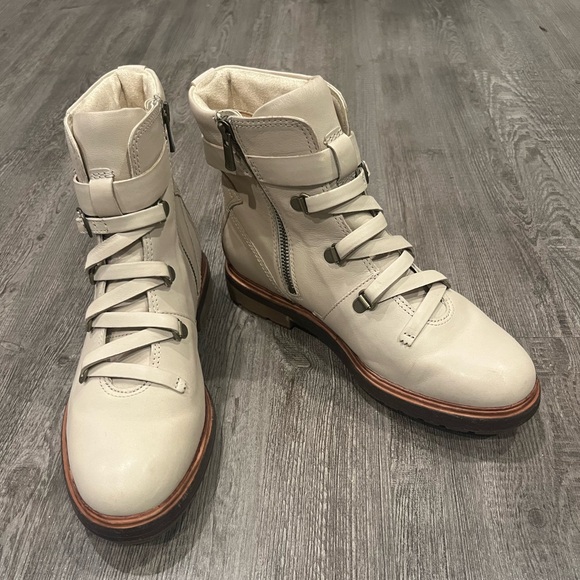 Timberland Leather Riley Flair Cream Lace Ankle Boot - Picture 2 of 8